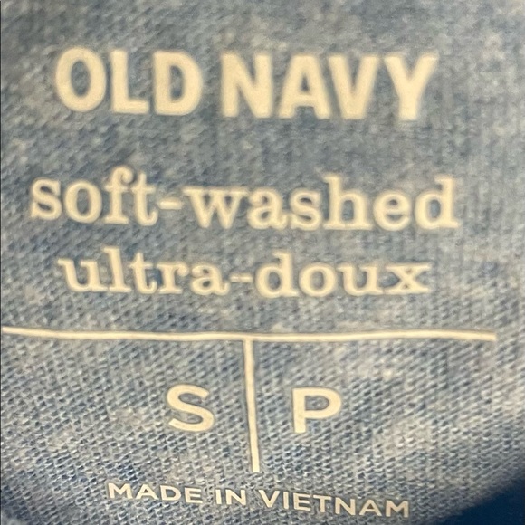 Old Navy V neck shirt - Picture 2 of 3